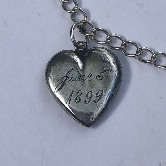Vintage Sterling Silver Bracelet with Lockets 1899 - Picture 5 of 9